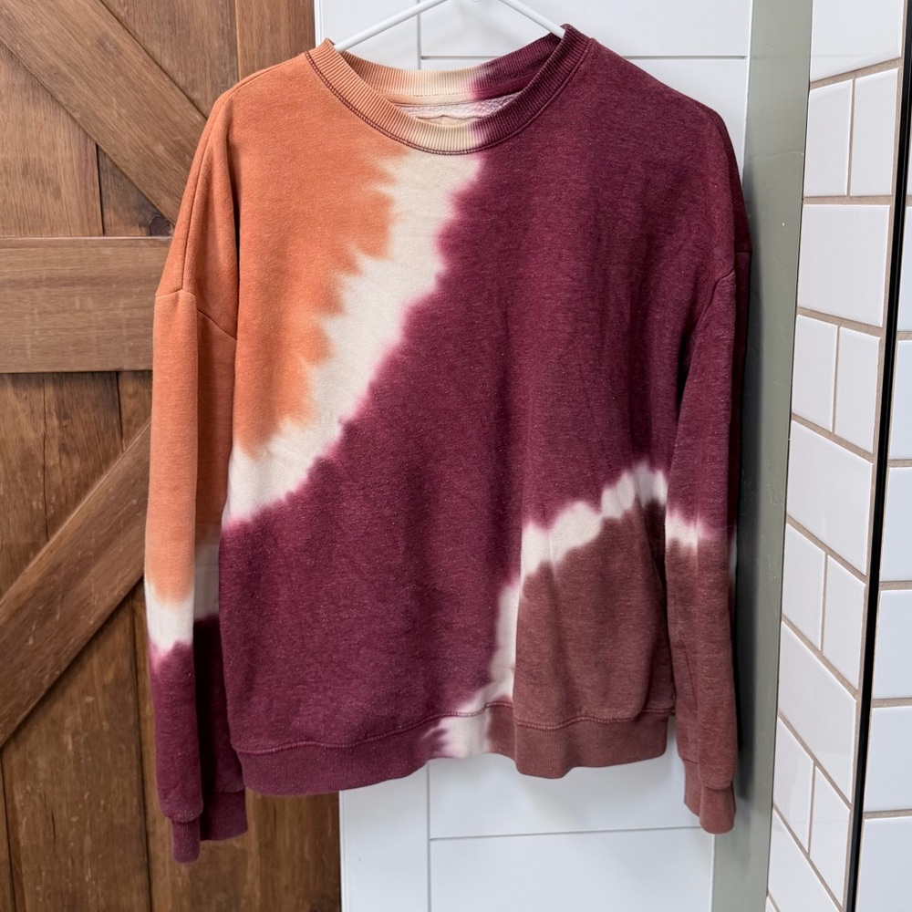 Tie-Dye Sweatshirt in Burgundy and Orange